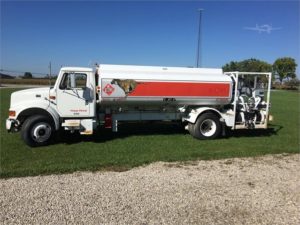 1999 INTERNATIONAL 4900 For Sale