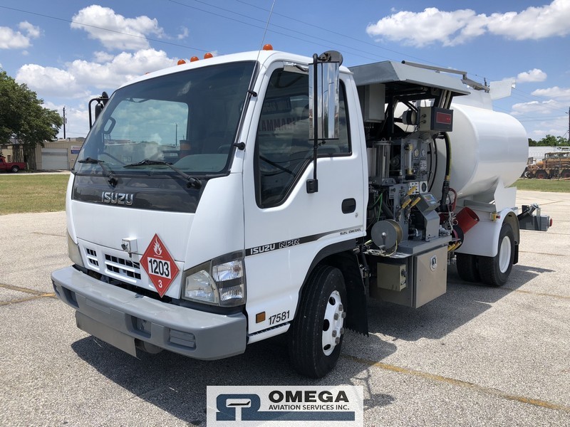 1,000 Gallon Avgas Isuzu Fuel Truck 2007