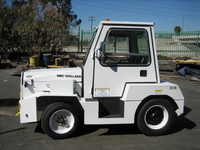 1999 NMC Wollard 1008 Tow Tractor
