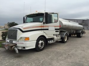 1997 Volvo 5,100 Gallon Jet-A Fuel Truck