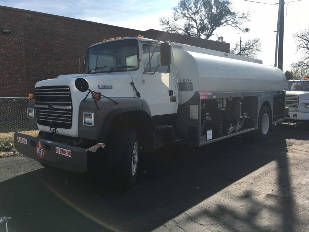 1995 Ford 5000 Gallon Jet/A Refueler