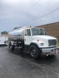 2003 Freightliner 3k Jet/A Refueler