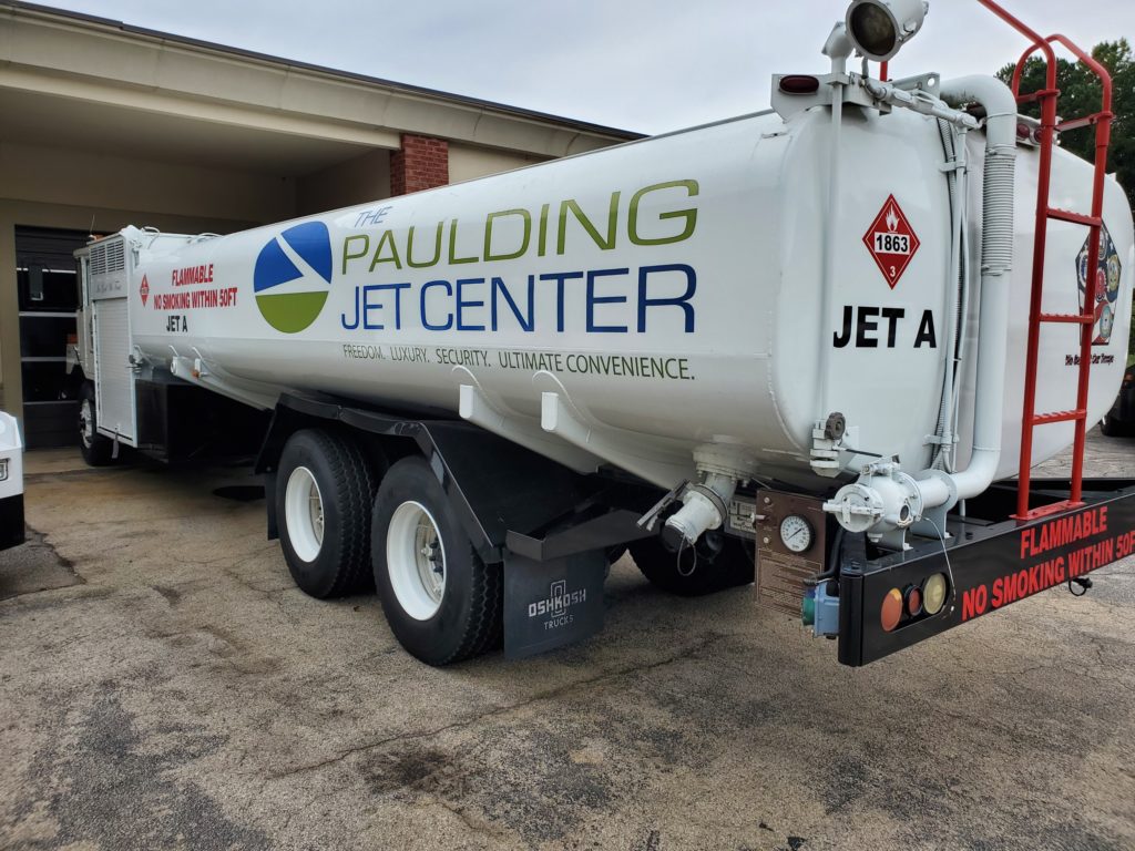 1991 Oshkosh R-11 – 6,000 Gal Fuel Truck