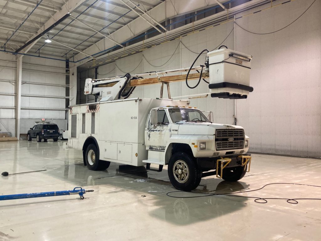 1985 Ford F800 Aircraft Deicer 2000 Gallon–Ready to Work!