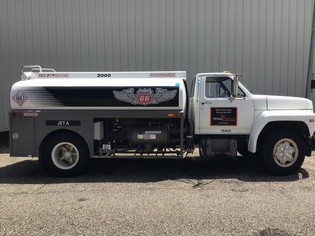 1985 Ford F-800 2000 Gallon Jet A Refueler
