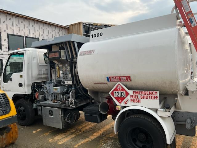 2004 Isuzu 100LL 1000 Gallon Fuel Truck