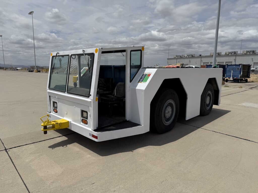 GT50 Aircraft Pushback Tractor