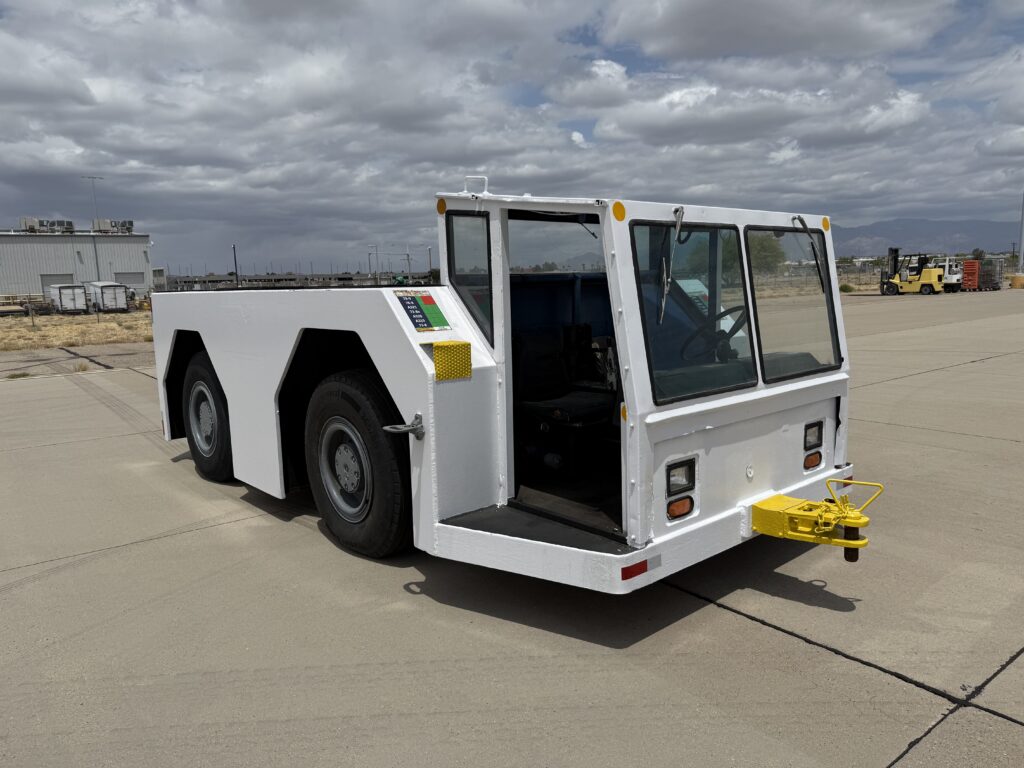 GT50 Aircraft Pushback Tractor