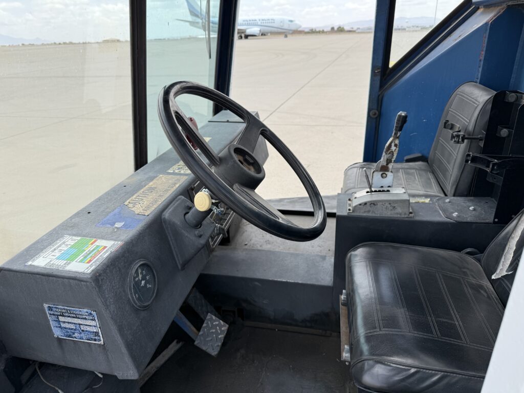 GT50 Aircraft Pushback Tractor
