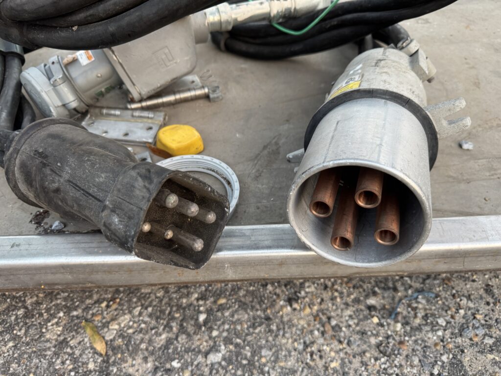 ACCA2050 Male Female A/C Aircraft Power Cable 400hz
