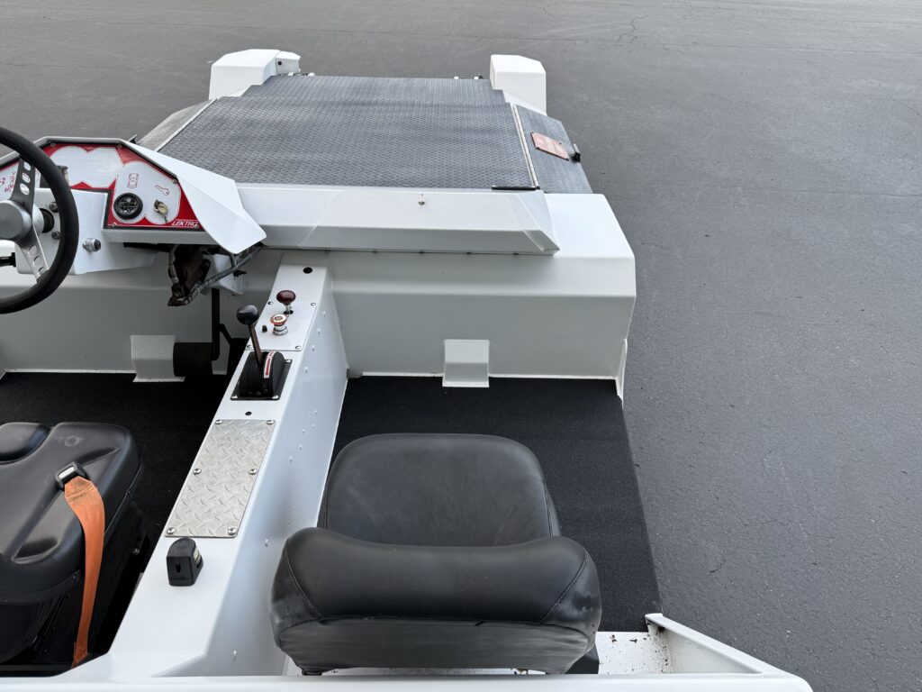 2006 Lektro 8850SDA Fresh Paint and New Batteries