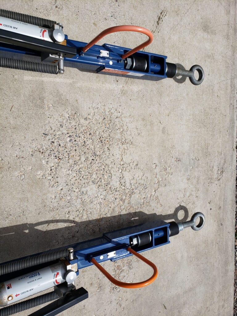 Challenger 300/350/850 and CRJ 200-1000 Tow Bars