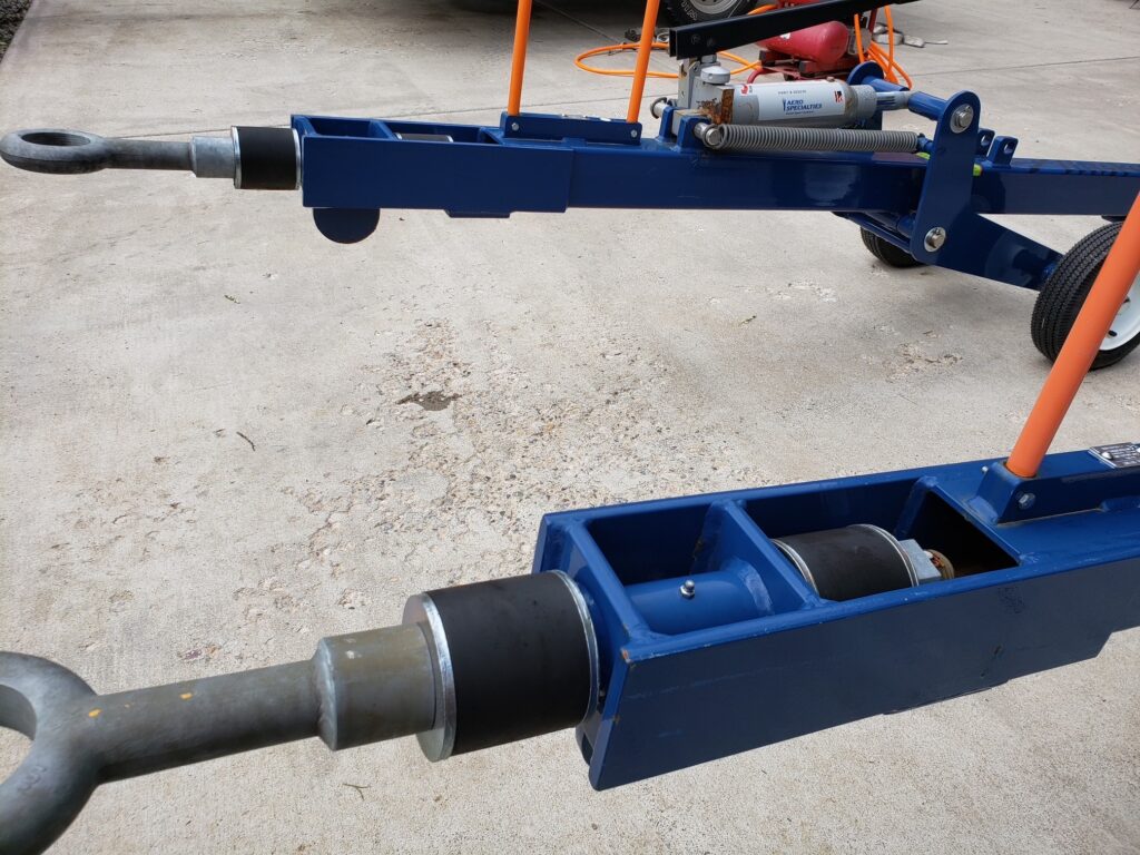 Challenger 300/350/850 and CRJ 200-1000 Tow Bars