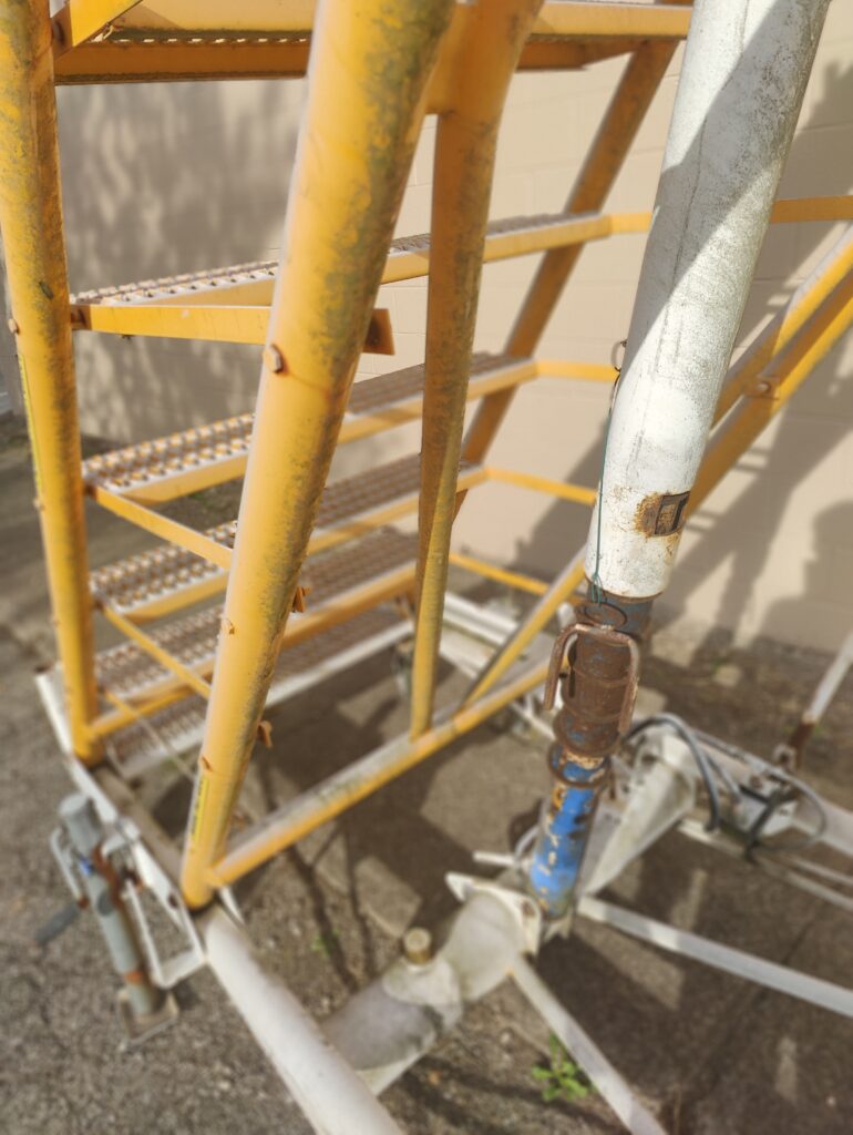 B1 Maintenance Ladder