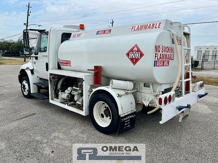 2002 International 1200 Gallon Avgas Fuel Truck