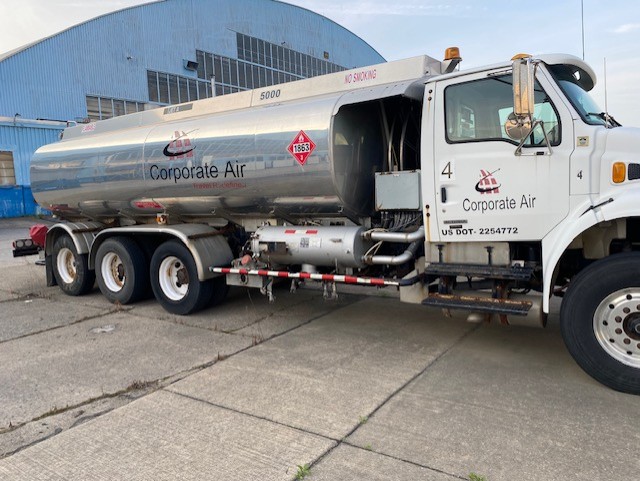 2007 Sterling / Bosserman 5,000 GAL Jet Refueler