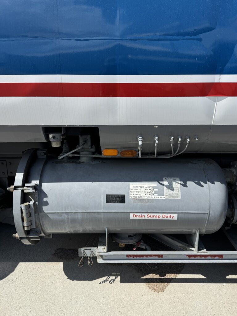 10,000 Fuel Lift Truck