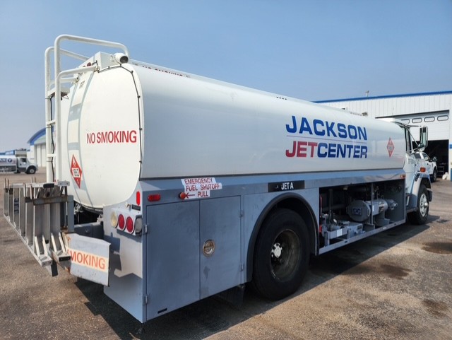 2000 Determan / Brownie Jet-A Refueler – 5,000 gal.